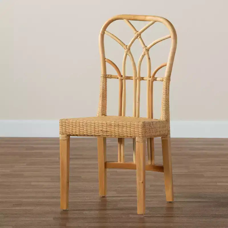 Chaise de salle à manger bali & pari Monaco en bois d'acajou avec finition brun chêne et rotin naturel de style bohème moderne