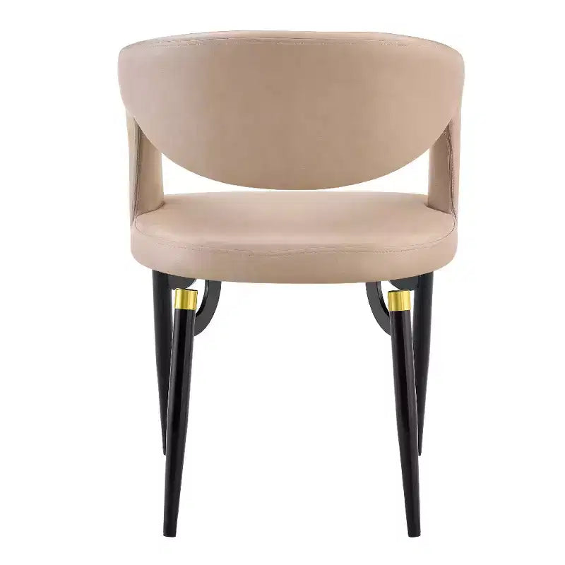 Chaise de salle à manger moderne Entice, assise en cuir rembourré avec dossier ouvert incurvé et pieds en métal, cuisine moderne, salle à manger, maison, sièges de café