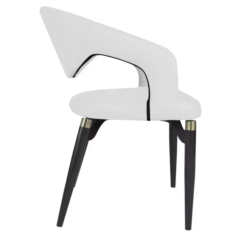 Chaise de salle à manger moderne Entice, assise en cuir rembourré avec dossier ouvert incurvé et pieds en métal, cuisine moderne, salle à manger, maison, sièges de café